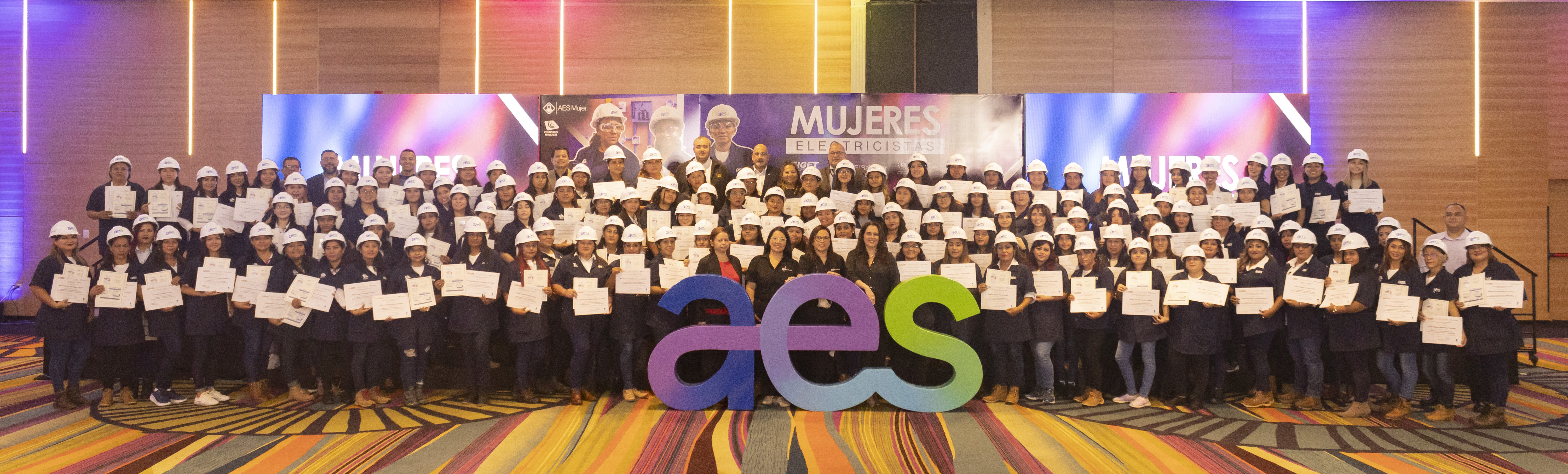 AES_SVMujeresElectricistas2022_IMG_9932