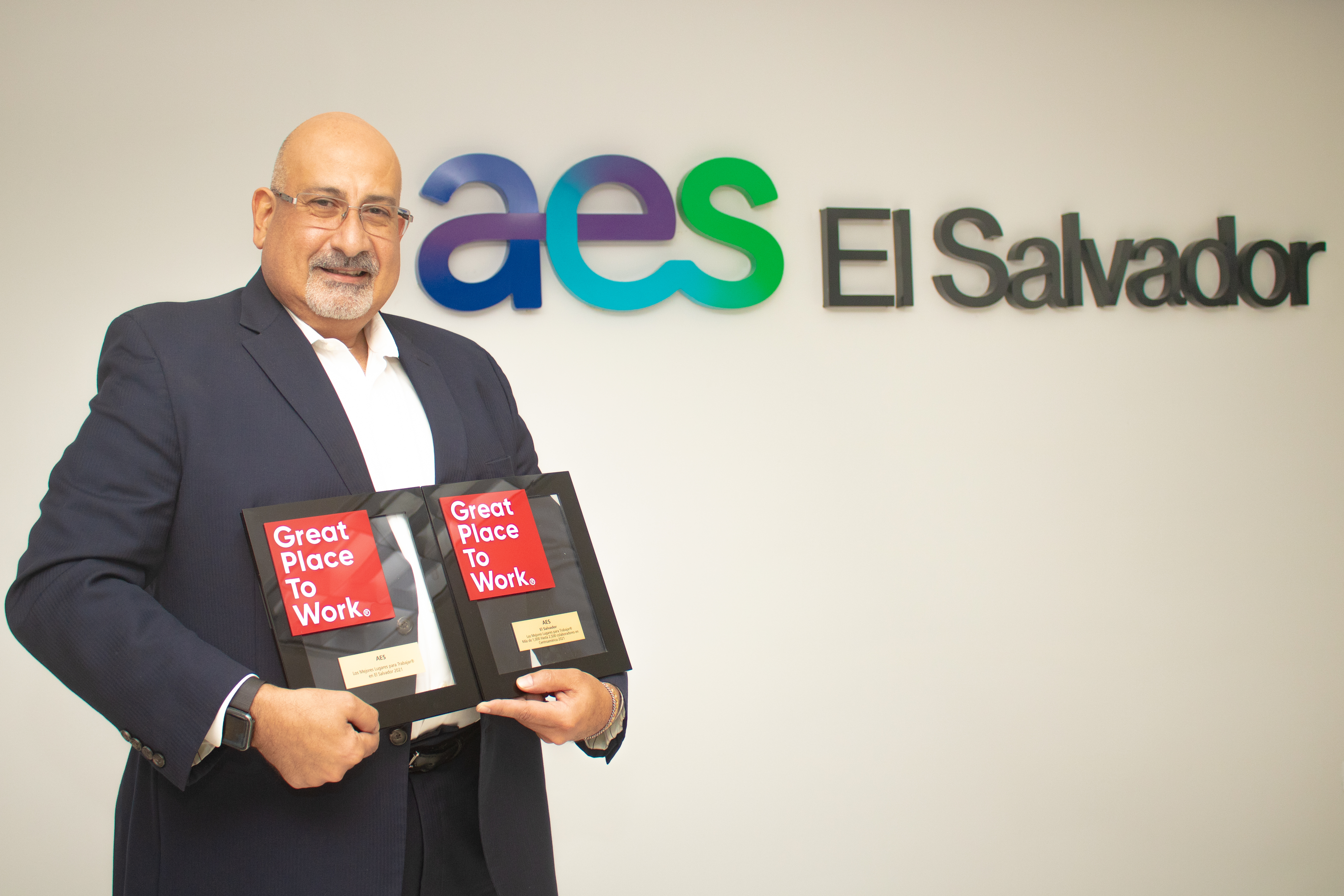 Great Place to Work - 2021 - AES El Salvador