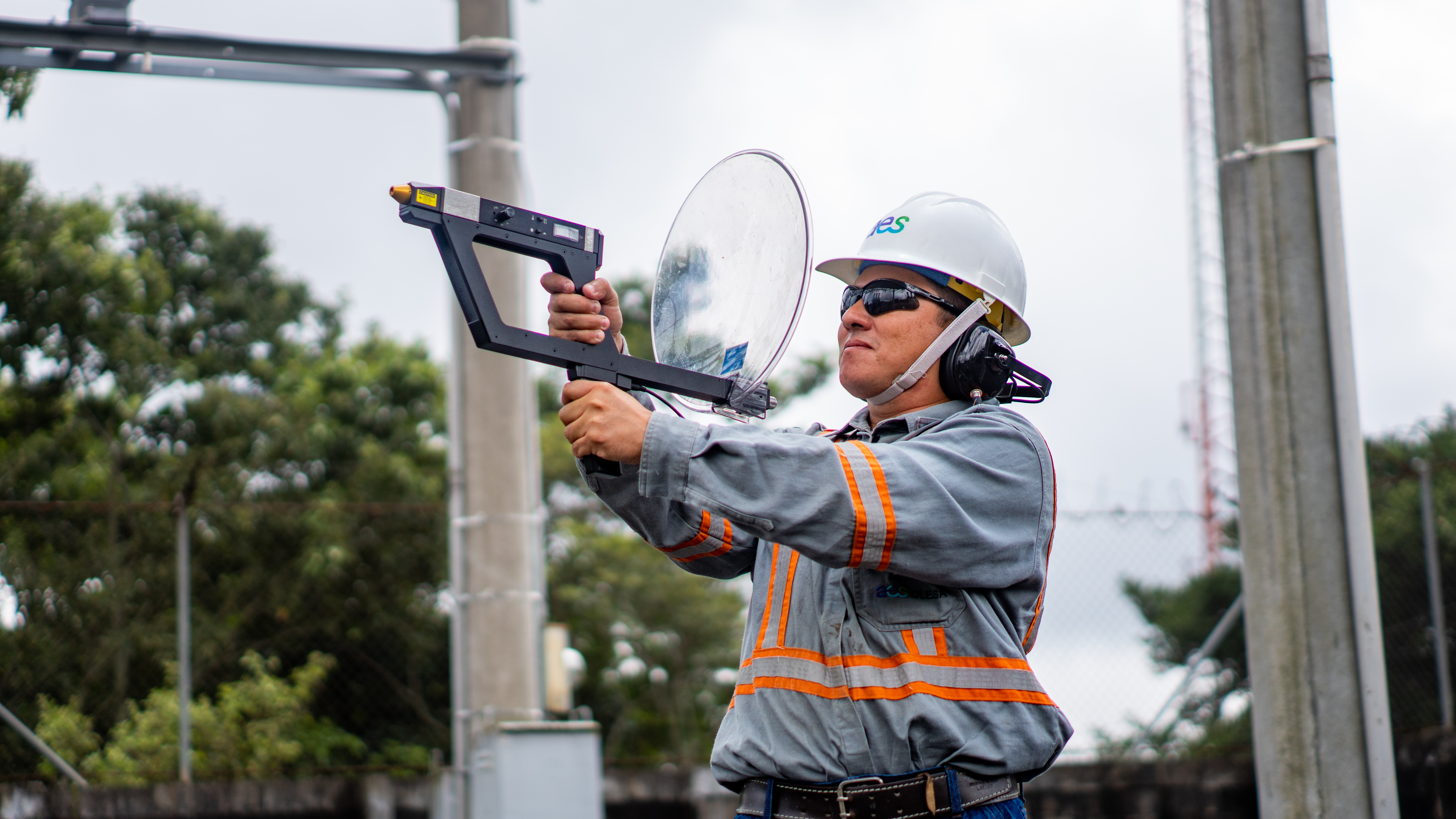 AES SV Technology Person in PPE